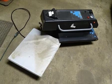 Hotronix Thermal Transfer Press 1750W 120vac , XRSW