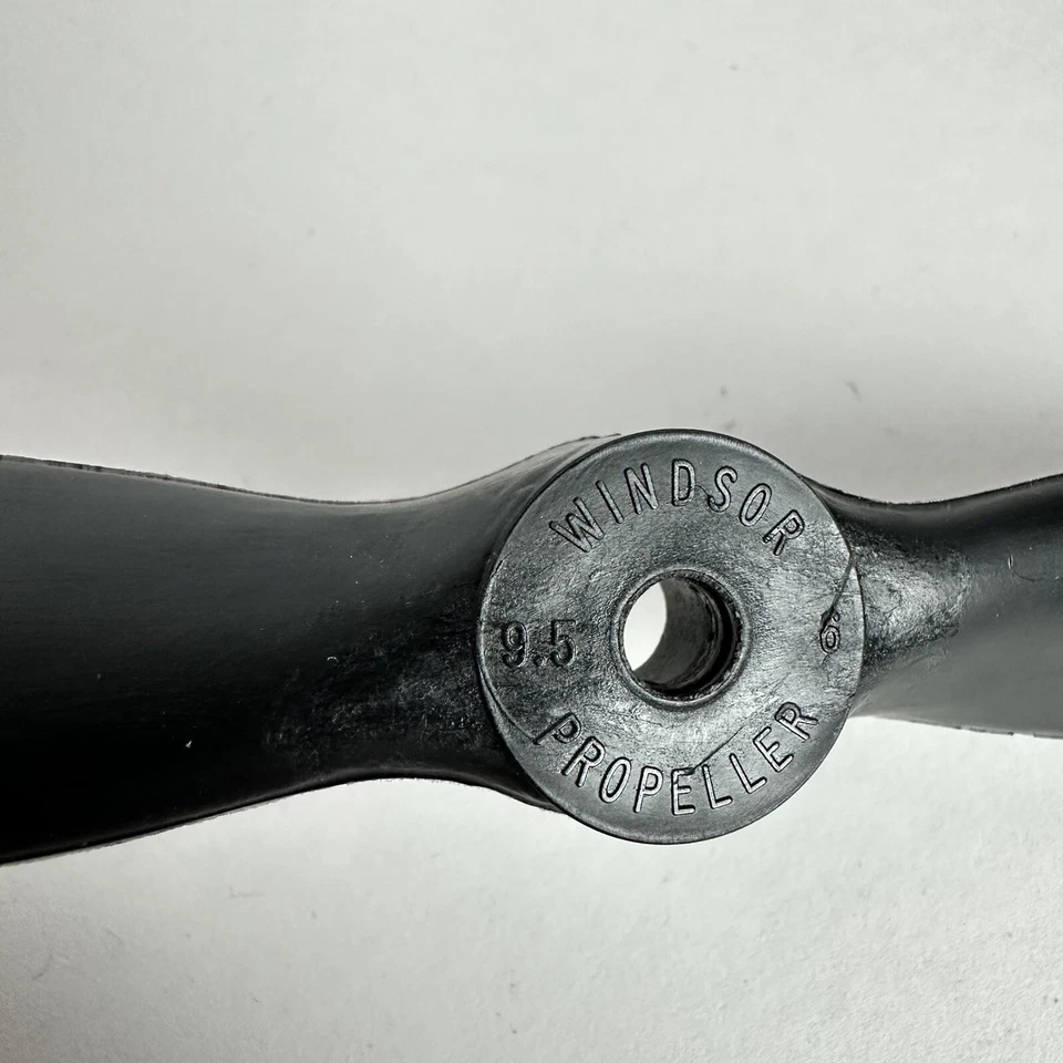 NEW Master Airscrew 9.5 x 6 RC 9.5x6 Model Airplane Prop Propeller - Image 2 of 3