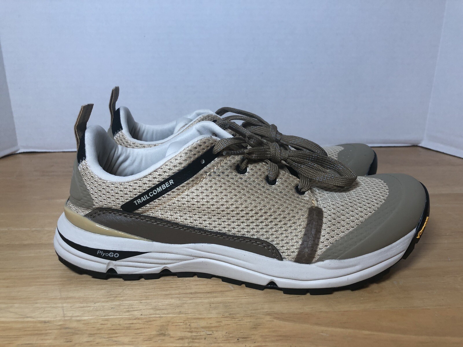 NewDanner Women’s Size 9.5 Style 63352 Wheat / Bronze