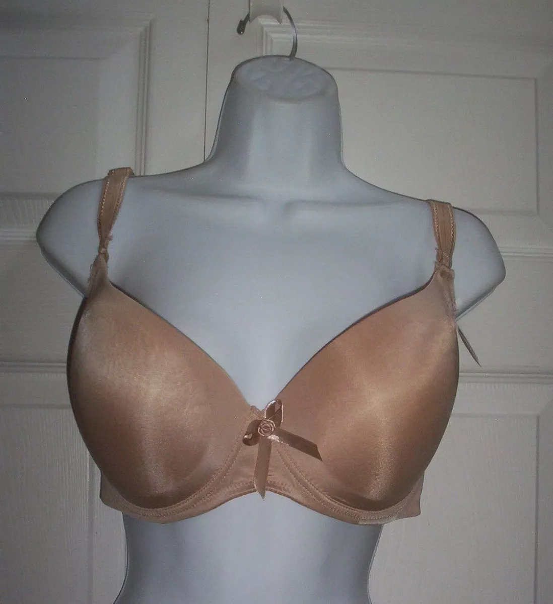 ANGELINA Women's Bra Beige Size 38DDD Style B815DDD Underwire Support NWT