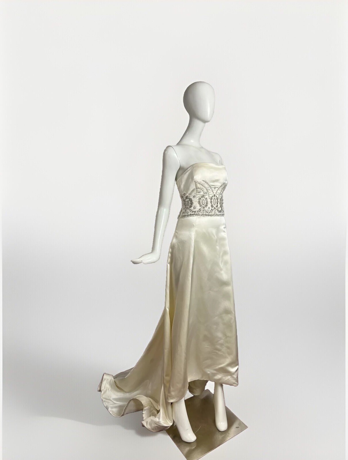 Vintage 2001 | Badgley Mischka | Ivory Bridal Gown | US 8 image 3