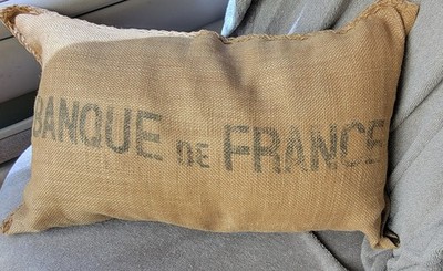 Restoration Hardware Banque de France Jute Lumbar Pillow  grain sack exelent 