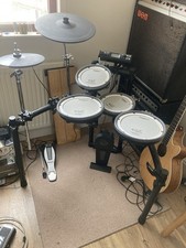 Roland TD-4 Electronic Drum Kit 3 Toms, 3 Cymbals, Mesh Snare