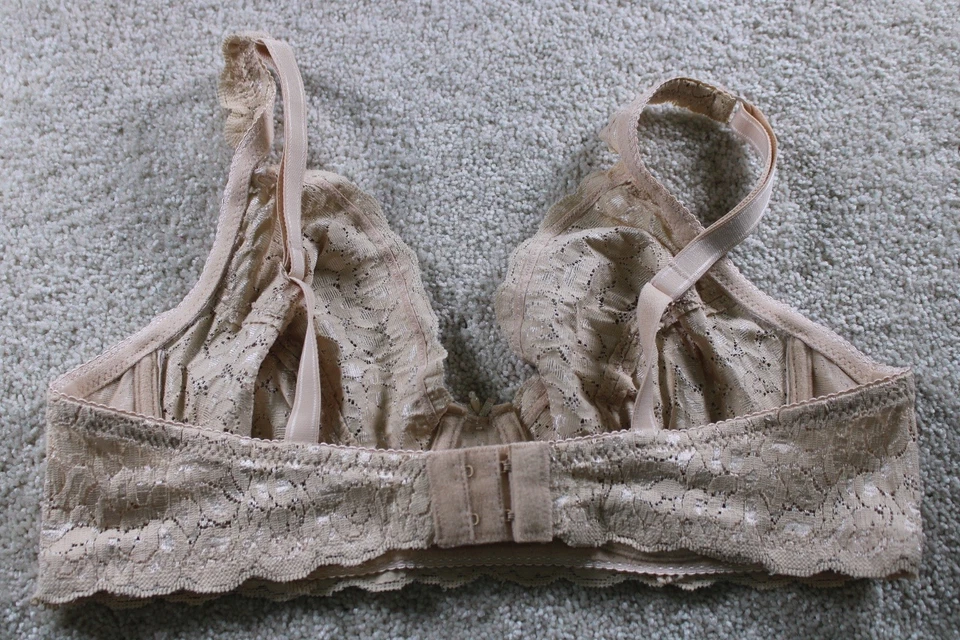 Sujetador con aros de encaje desnudo con formas de moda para mujer 36C correas ajustables Foto 4 de 4