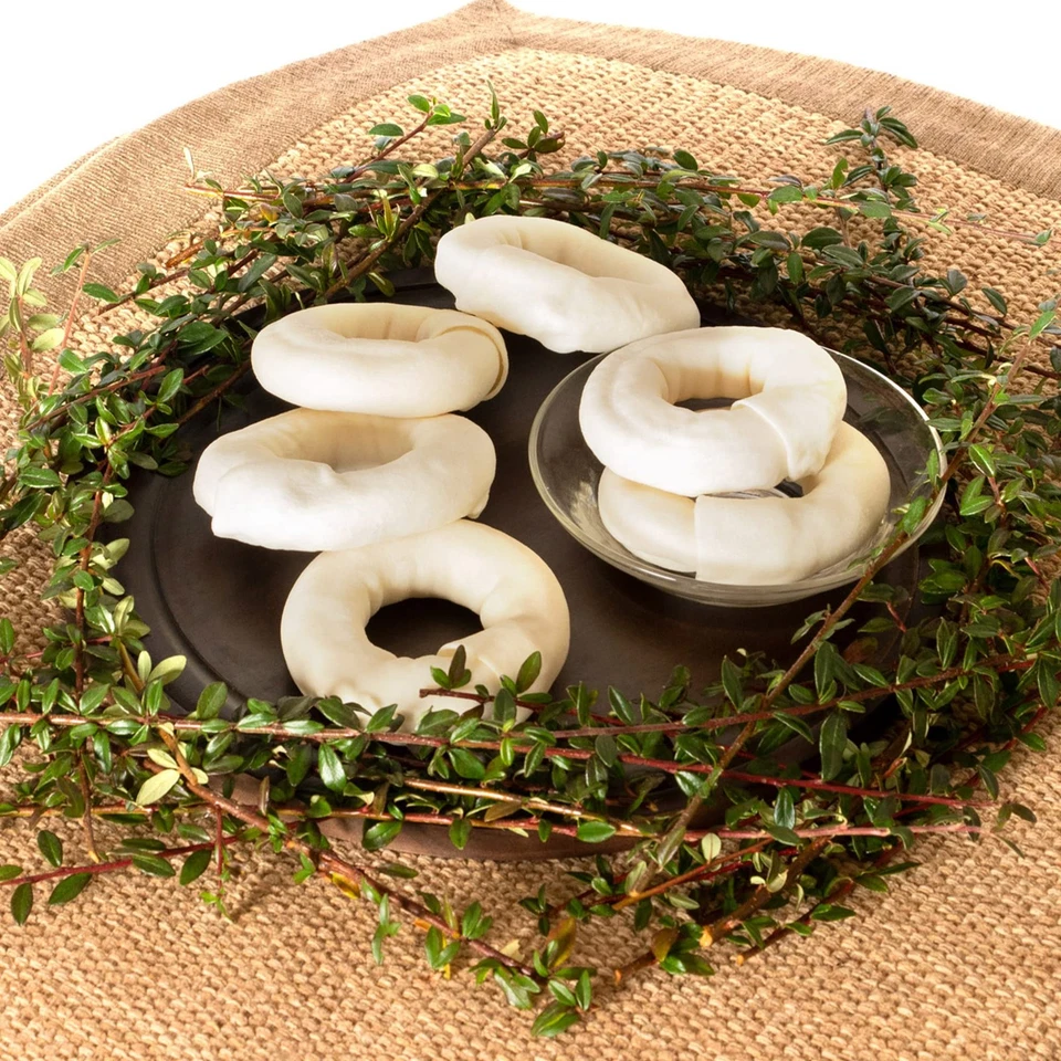 Golosinas masticables American Beefhide 3-4" Donuts para perros - sabor natural, paquete de 8 unidades/1 Foto 4 de 4