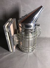 New Bee Hive Smoker Stainless Steel w/ Heat Shield Calming Beekeeping Equipment