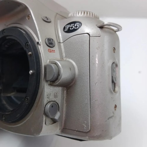 Nikon F55 35mm Vintage SLR Film Camera Body - (Untested/Sold As Is) - Picture 4 of 20