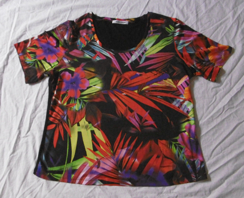 T-shirt femme taille 38 manches longues . Marque Christine Laure. 58cm de haut en bas - Vêtements