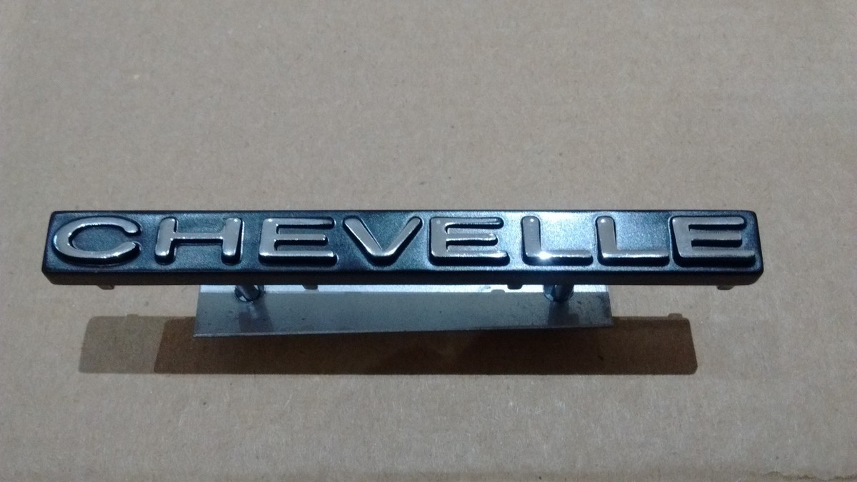 CHEVELLE front grille emblem 1971 Chevy Chevelle | eBay