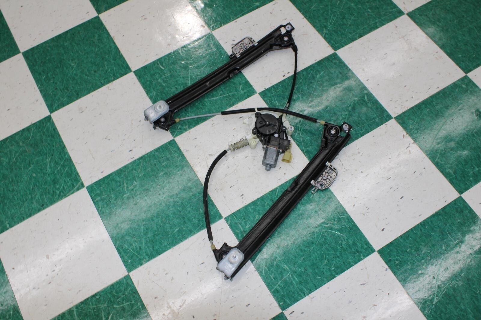 14-21 Ghibli Electronic Front Driver Side Left LH Power Window Regulator OEM WTY