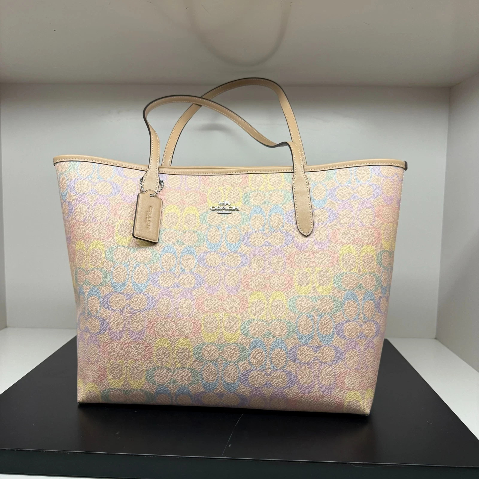 NWT Coach City Tote Bag In Rainbow Signature Canvas CDA93 Sand Multi New Outlet