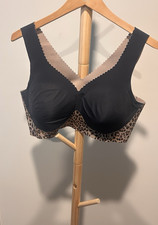 Evelyn  Bobbie The Evelyn Bra Women's Bra XL Wireless Seamless Leopard