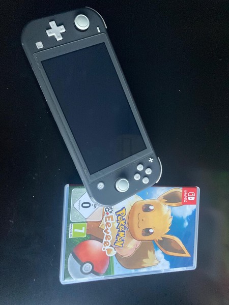 Nintendo Switch Lite Consola Portátil - Gris - 96 GB