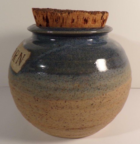Popcorn Handmade Pottery Jar ~ Cork Lid ~ Signed Smith ~ VGC - Picture 3 of 8