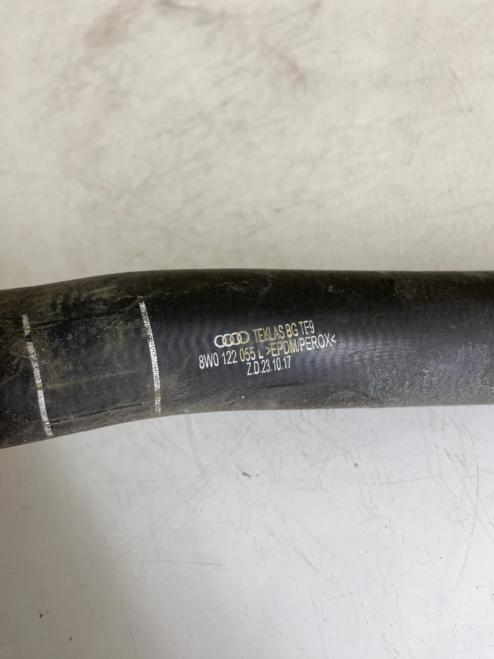 AUDI A4 B9 2.0 TFSI PETROL LOWER RADIATOR COOLANT HOSE 8W0122055L 2015-2019 — 第 4/4 张图片