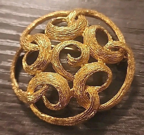 Vintage Sarah Coventry "Tracery" (1974) Brooch