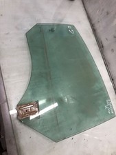 Mercedes-Benz CLA C117 X117 W117 2018 Hinten rechts Fenster Scheibe Tür hinten Mercedes-Benz CLA C117 X117 W117 2018 Hinten rechts Fenster Scheibe Tür hinten