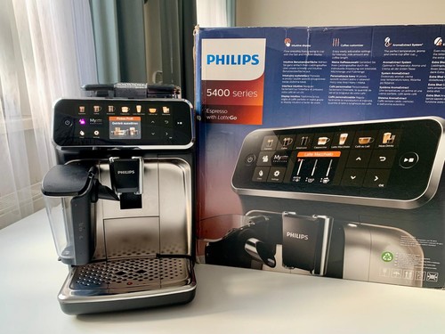 Philips Serie 5400 LatteGo EP5447/90 Kaffeevollautomat - Schwarz/Chrom