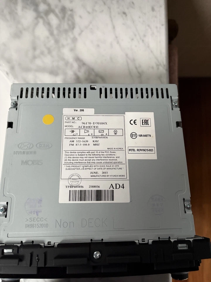 Autoradio Hyundai Tucson 2015 2020 Radio RDS MP3 Bluetooth codice - 96170D70104X - Immagine 2 di 3