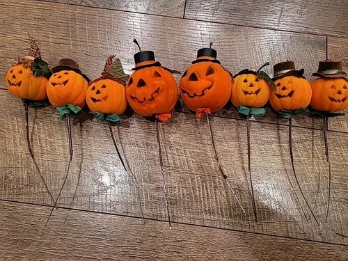8 Vtg Halloween Floral Pumpkin Picks Plastic flocked jack-o-lanterns