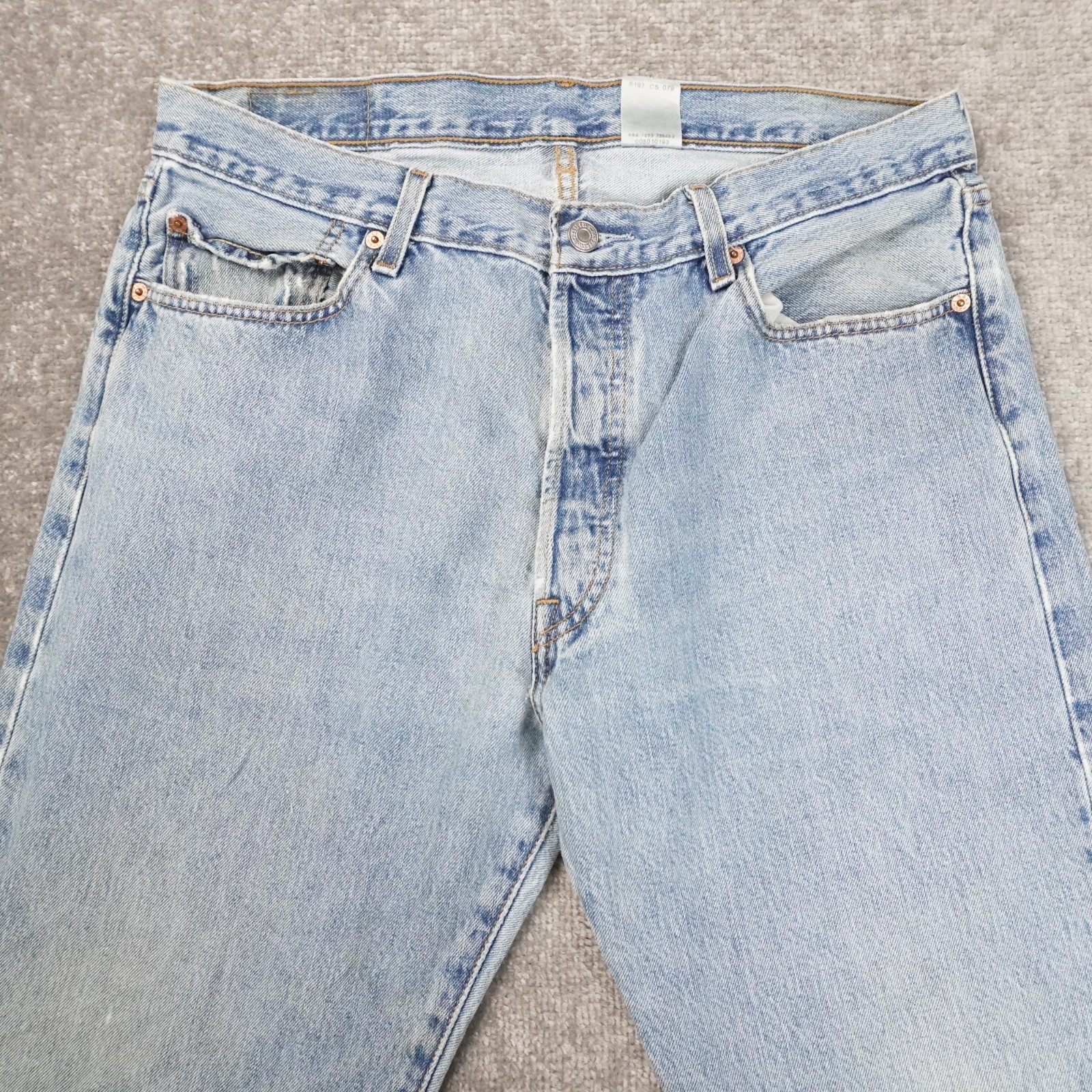 Levi's 501 Mens 35x32 Light Wash Straight Leg Blue Denim Jeans thumbnail 7