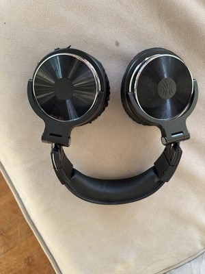 Untested OneOdio over-ear headphones with a Bose carrying case
