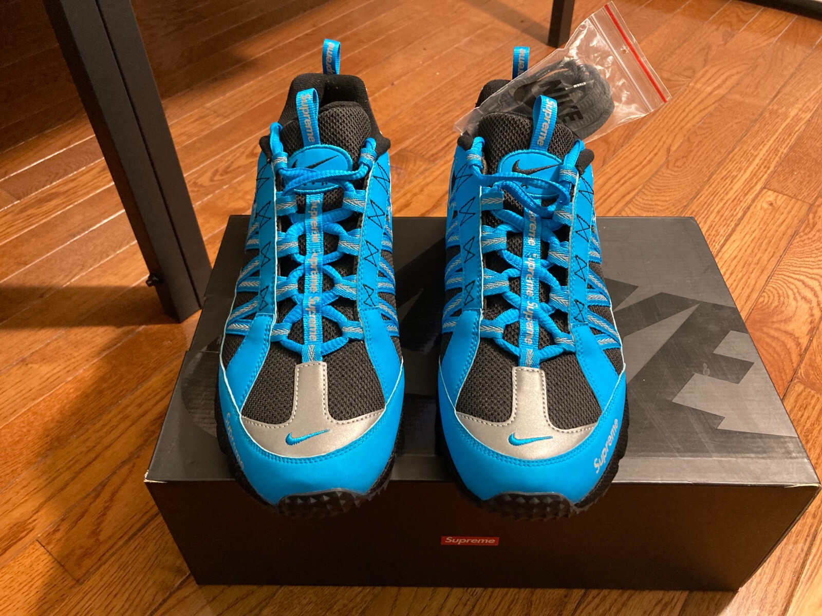 Supreme x Nike Air Humara 17 Blue Size 11 Worn Once No Sticker in Box
