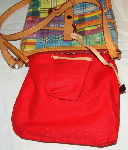 Dooney & Bourke Patchwork Ant Picnic Crossbody Purse Handbag Adjustable Plaid - Picture 7 of 12