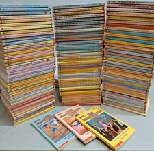 BUILD A BOOK LOT: The Baby-Sitters Club / Specials: CHOOSE TITLES: Ann M. Martin