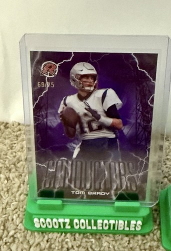 2024 Topps Resurgence - Conductors Tom Brady #C-11 Purple Surge Refractor /75 - Picture 2 of 2