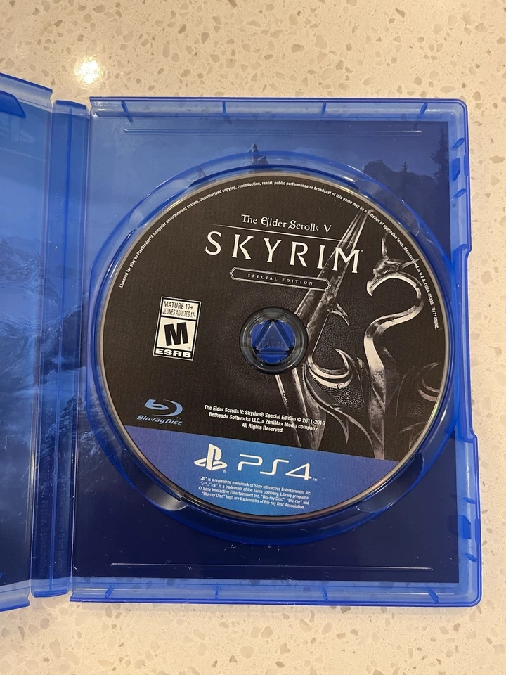 Elder Scrolls V: Skyrim - Special Edition (PlayStation 4 PS4) - Image 3 of 3