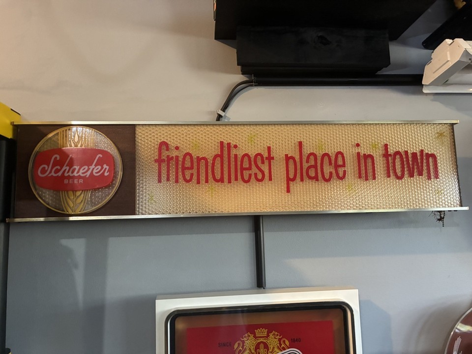 Beer Signs Lighted 60s And 70s All In Excellent Condition And Working 6 ...