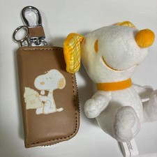 PEANUTS Snoopy Key Case Plush Charm Set