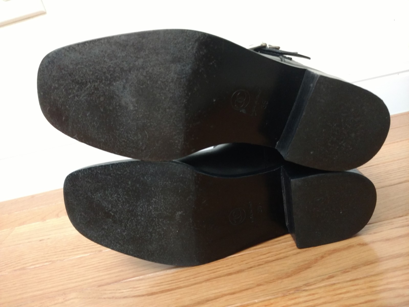 Chanel EU 38 Black Boots Leather High Ankle CC Logo thumbnail 5