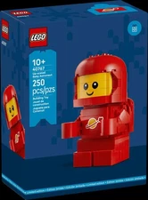 LEGO Up-Scaled Baby Astronaut (40767)