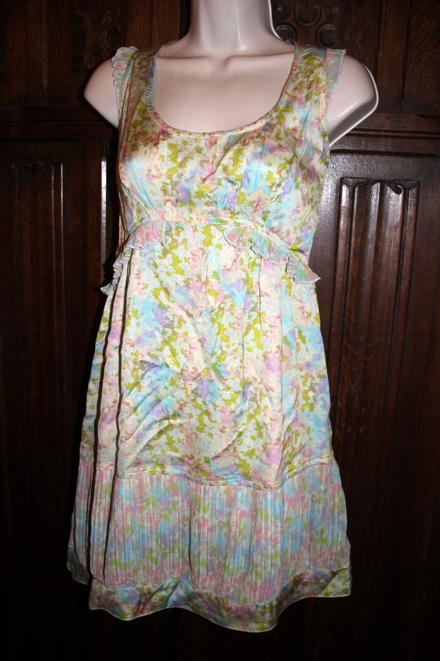 Kimchi Blue dress M Urban Outfitters sleeveless tank floral ruffle romantic - Image 2 of 4