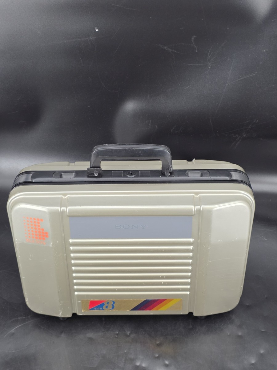Sony Mini 8 Video CCD-M8u Recorder Player EV-C8u w Hard Case