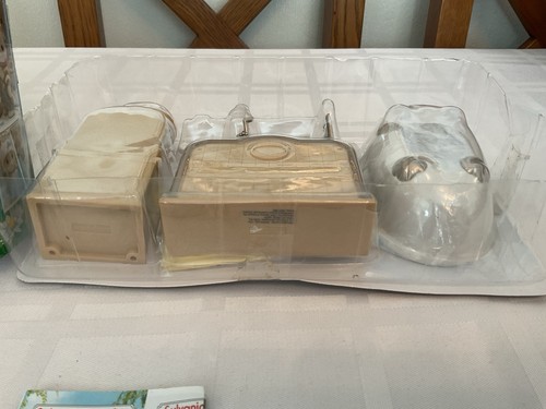 SYLVANIAN FAMILIES COUNTRY BATHROOM SET COMPLETE NEW/OTHER (387/21) - Picture 6 of 10