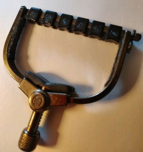 PAIGE CLIK ETI 6 String Guitar Capo  Black Nickel