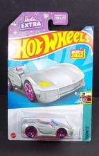 Hot Wheels Tooned Barbie Extra 5/5 NEW 2022
