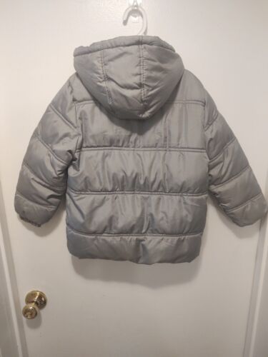 iXtreme kleiner Junge Fleece-gefütterter Wintermantel mit durchgehendem Reißverschluss, grau (Größe 5) gebraucht, in einwandfreiem Zustand - Bild 5 von 7