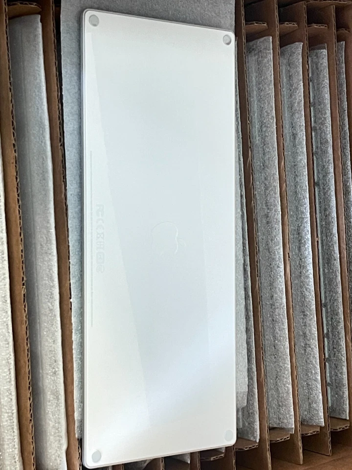 Apple Magic Keyboard Type - C to Lightning - Brand new - No Box - Image 2 of 2