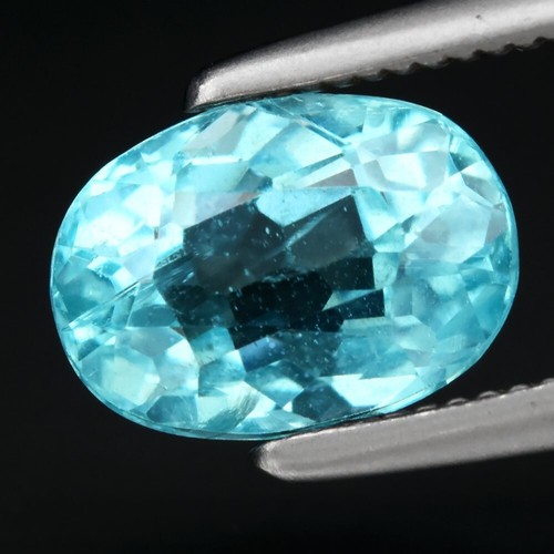 1.31ct 7.5x5.3mm Oval Natural Unheated Paraiba-Color Neon Blue Apatite Gemstone