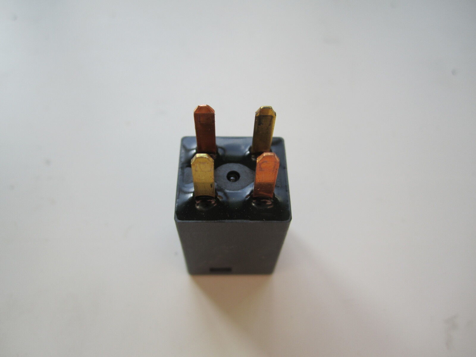 Omron mr538851 реле