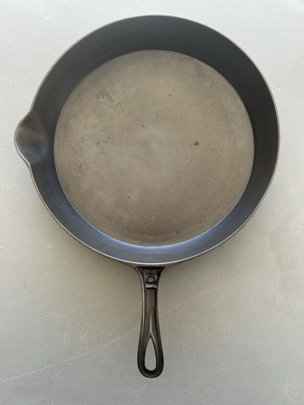 RARE Marietta Foundry #10 Cast Iron Skillet. Very Cool Piece. Vintage. Restored
Opens in a new windo