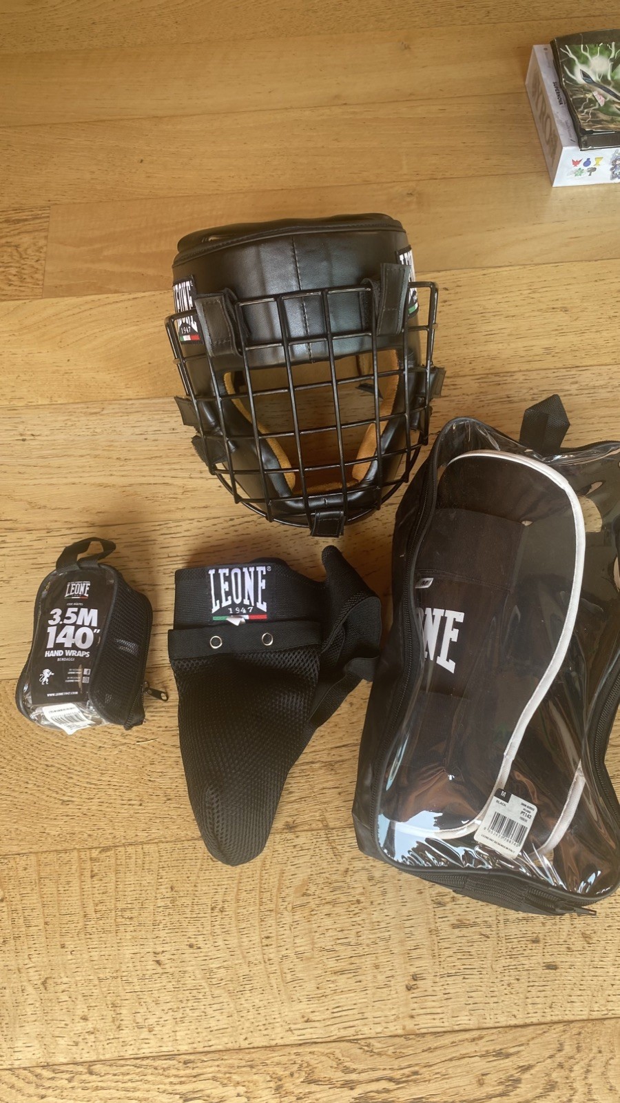 Kit Leone 1947 sport da combattimento – Casco Fighter CS424 griglia M + altro