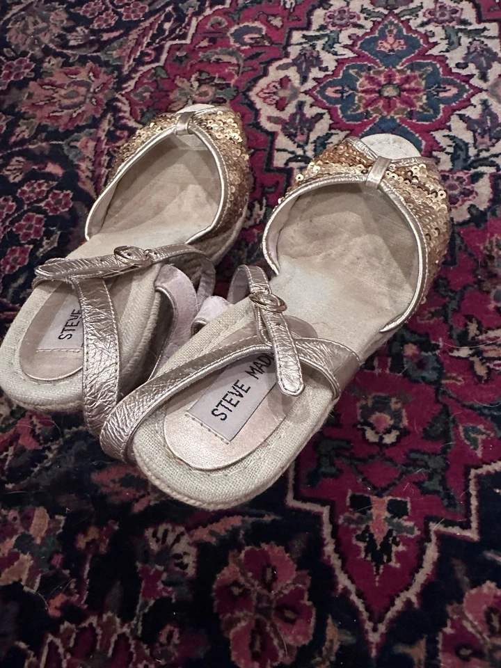 Sandalias Doradas Punta Abierta Tacón Alto Zapatos Talla 8 EE. UU. Cóctel Formal Steve Madden Foto 4 de 4