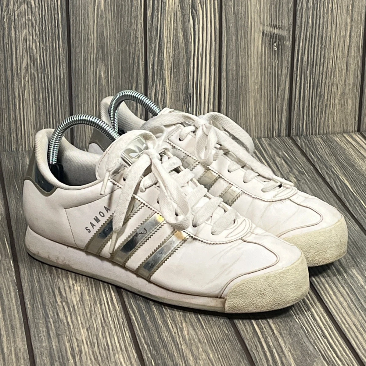 adidas gazelle silver green womens Men's adidas Samoa Shoes Triple Black IG1817 main image 0