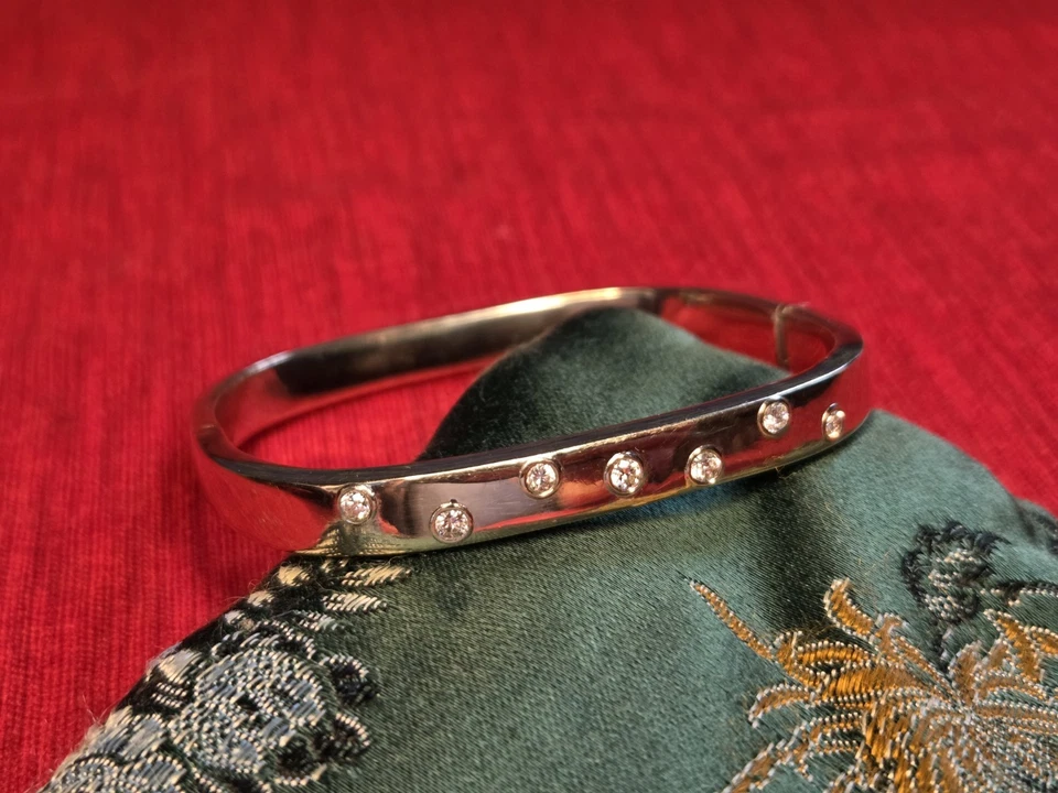 Brazalete Brazalete Brazalete Personalizado Estate Oro 12KT con 7 Diamantes Dispersos Tenis  Foto 4 de 4