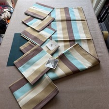 Royal Daulton Stripped Table Runner And 6 Napkins